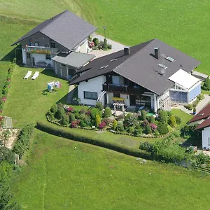 Apartment Und Holzapfel